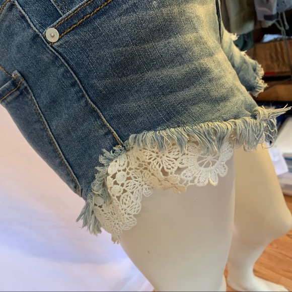 High rise denim shorts - Picture 3 of 6